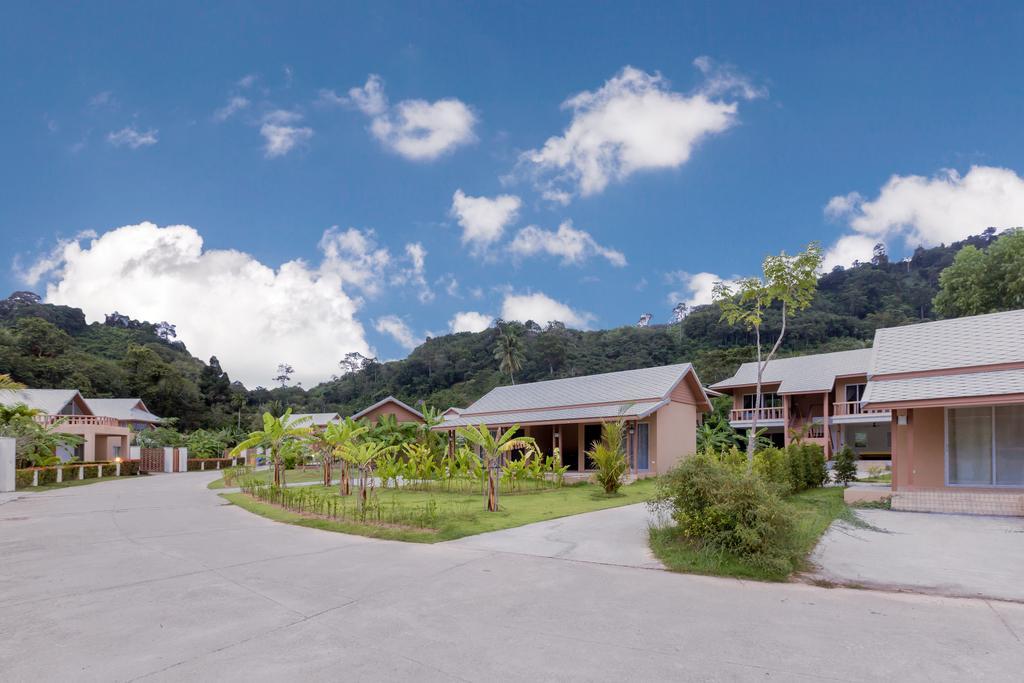 Casa Sakoo Resort Plage de Naithon Extérieur photo