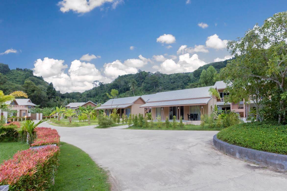 Casa Sakoo Resort Plage de Naithon Extérieur photo